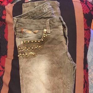 Women’s robin’s jeans Size 27 premium Authentic